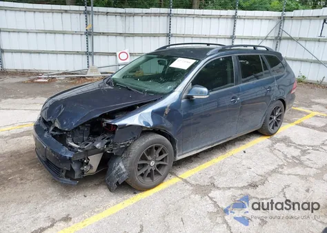 2010 Volkswagen Jetta S from USA, damaged, VIN 3VWKX7AJ6AM670412